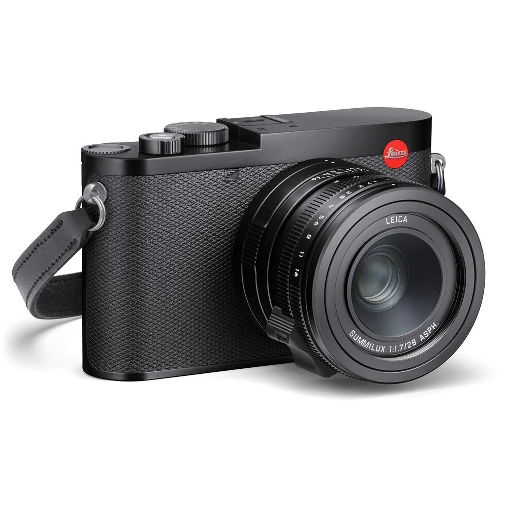 /КОМПАКТНАЯ%20ПОЛНОКАДРОВАЯ%20КАМЕРА%20LEICA%20Q3