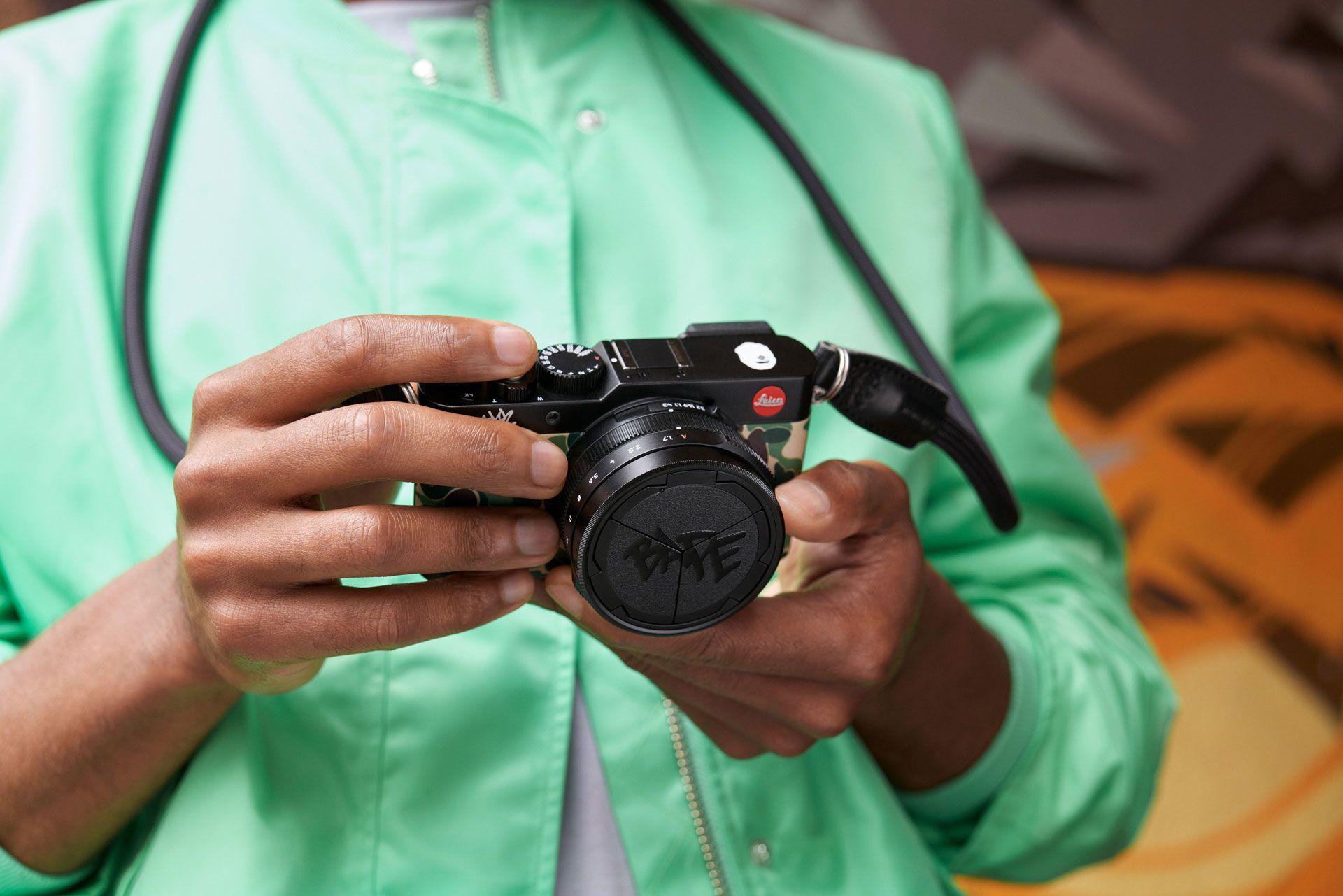  LEICA D-LUX 7 A BATHING APE® x STASH