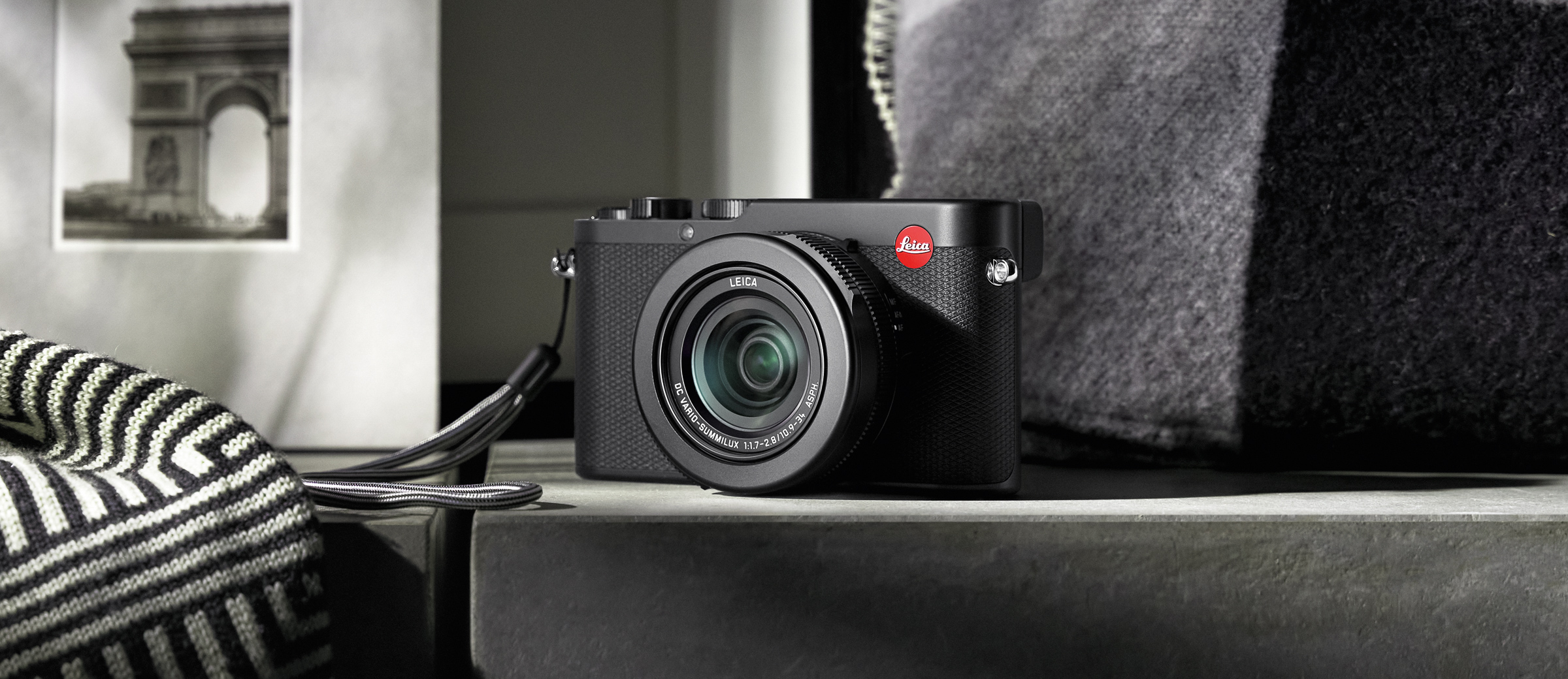 Leica D-LUX 8